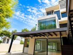 Goldenhill Villas (D19), Terrace #581477341